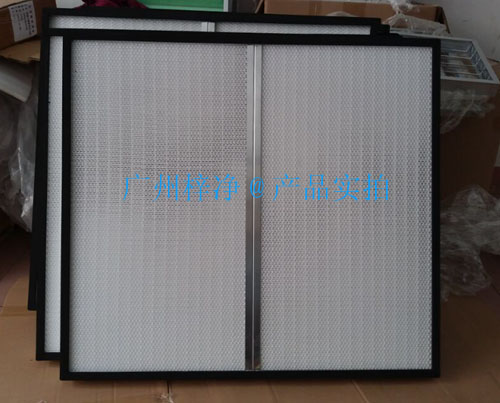 刀架式無隔板高效過濾器出風(fēng)面帶有一定長(zhǎng)度的刀口 刀架式無隔板高效過濾器出風(fēng)面帶有一定長(zhǎng)度的刀口