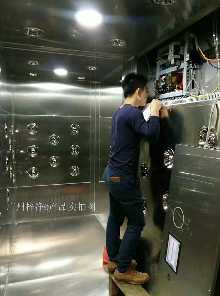 檢查風(fēng)淋室控制器是否損壞，按鈕是否失靈。